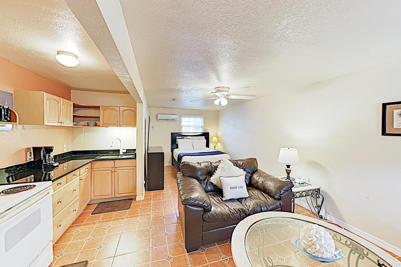 The Palm Condos St. Pete Beach Exterior foto